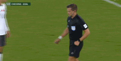 v站-U23国足更衣室狂欢庆祝，主帅安东尼奥：先享受今天，我们会和日本战斗到底！AFC亚洲杯、中国足协发文点赞