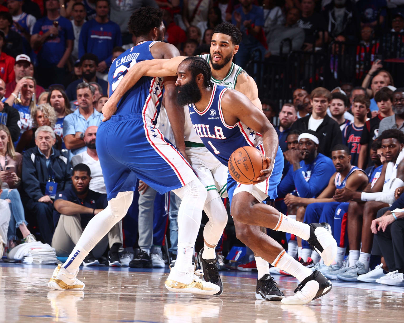 v体育-穆雷6次60%命中率砍45+啥水平？历史仅37人做到 一神人45次霸榜