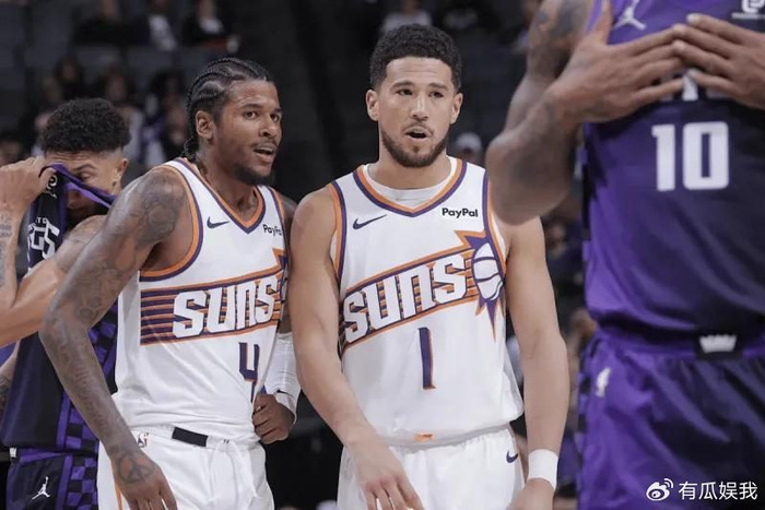 v站-又轰21+6+2！登顶历史第一，杰伦格林再超神下去，火箭就追悔莫及|太阳|布克|德雷蒙德·格林|灰熊|季后赛_新浪体育_新浪新闻