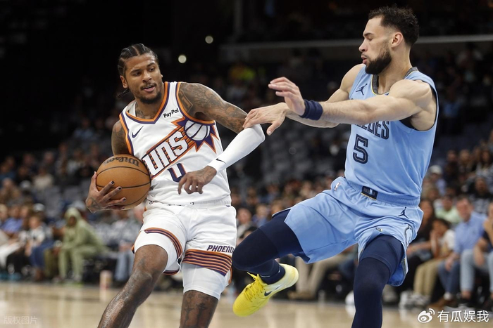 v站-又轰21+6+2！登顶历史第一，杰伦格林再超神下去，火箭就追悔莫及|太阳|布克|德雷蒙德·格林|灰熊|季后赛_新浪体育_新浪新闻