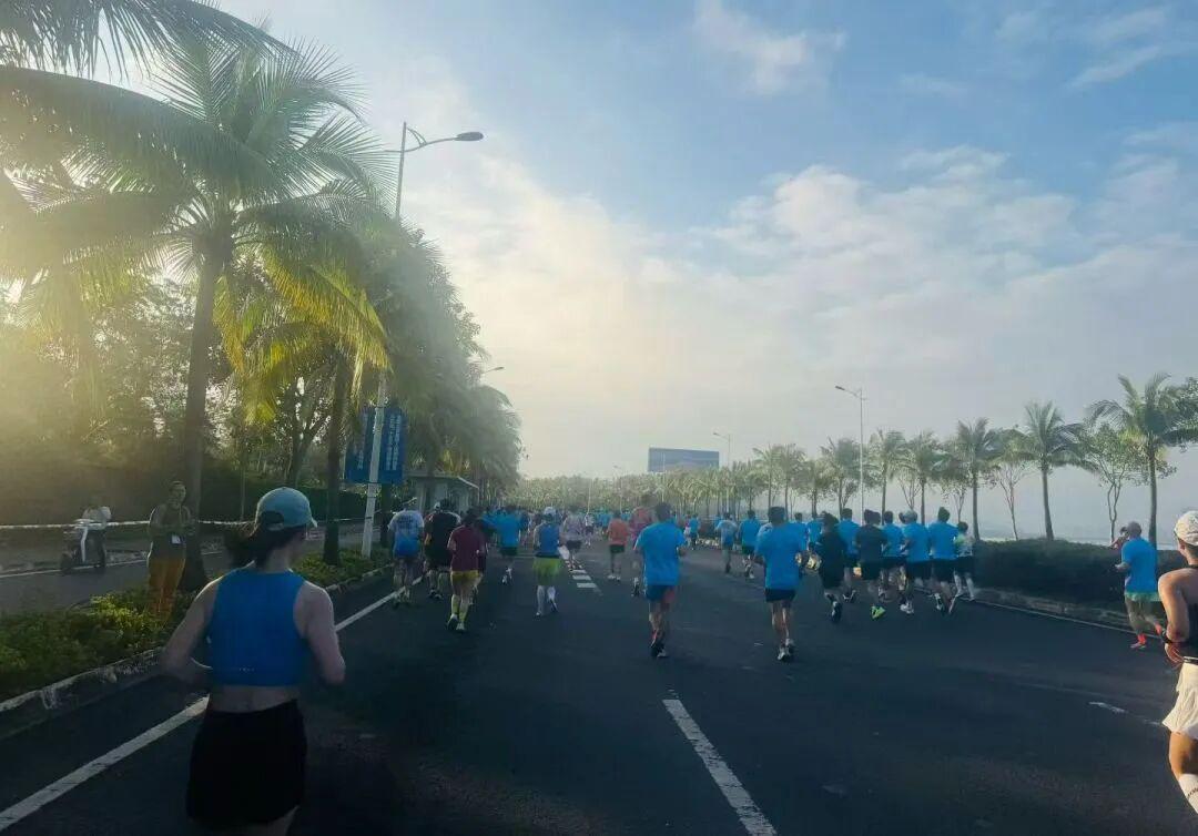 v体育-为什么有2万人来仁寿跑马拉松?